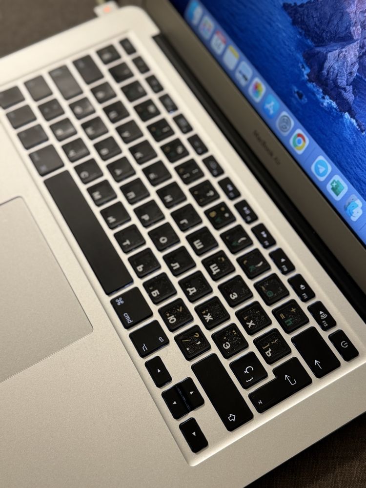 Mac Book Air 13’ 2016