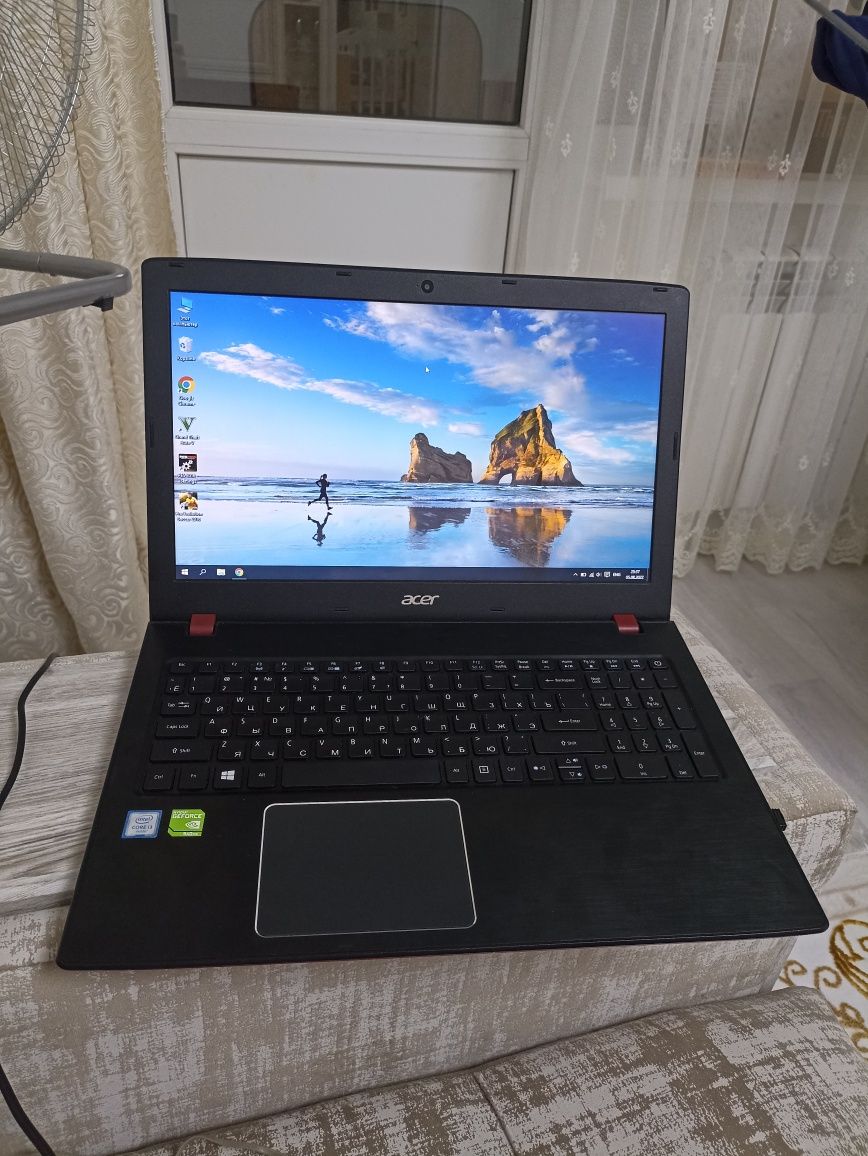 Ноутбук Acer Aspire E5-576, Core i3 7 поколение, видеокарта 2Гб