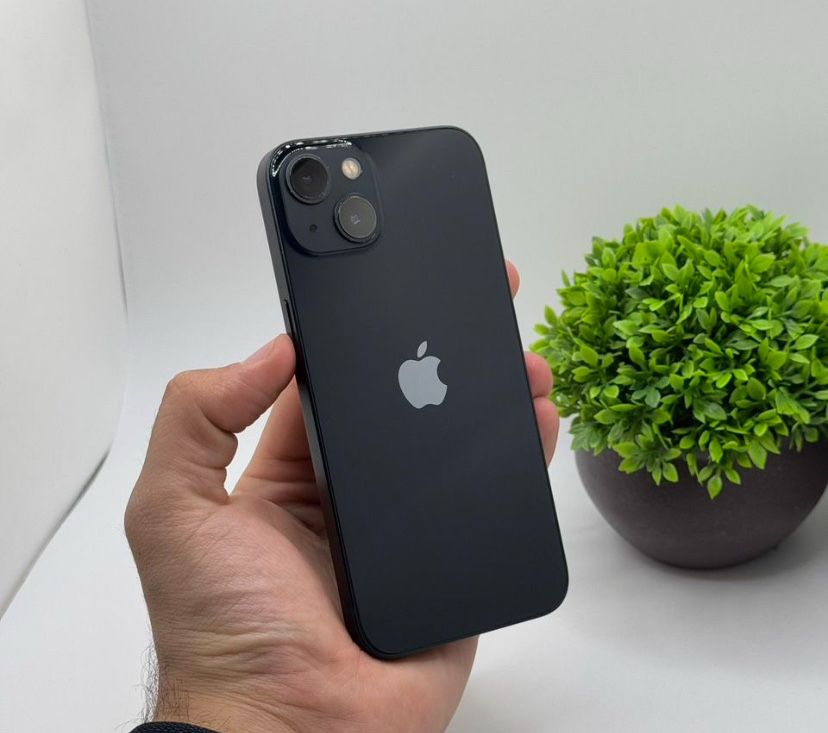 iPhone 13 с гарантией