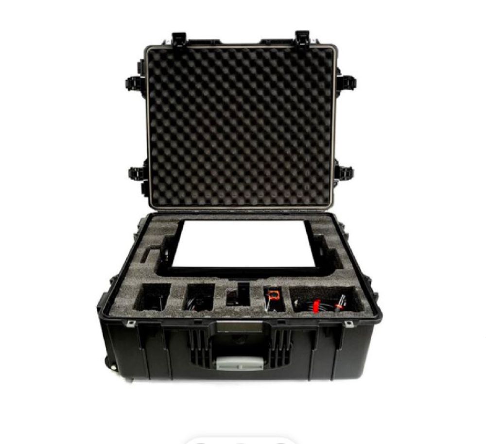 Aputure Nova P300c Kit with Case