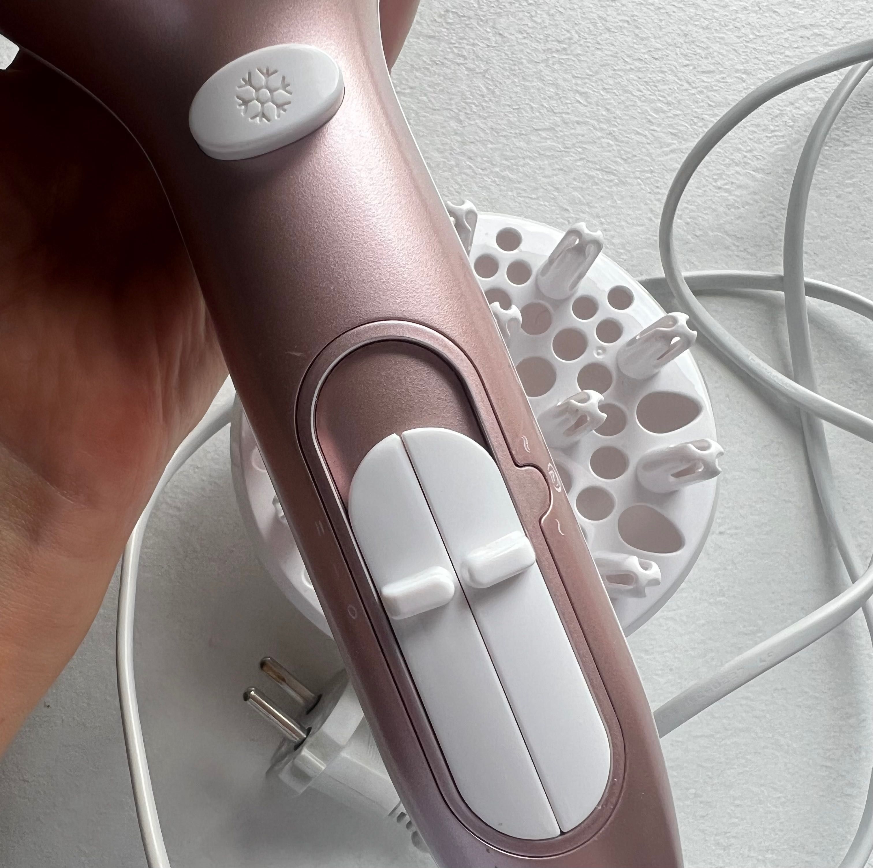 Фен Philips 2300W