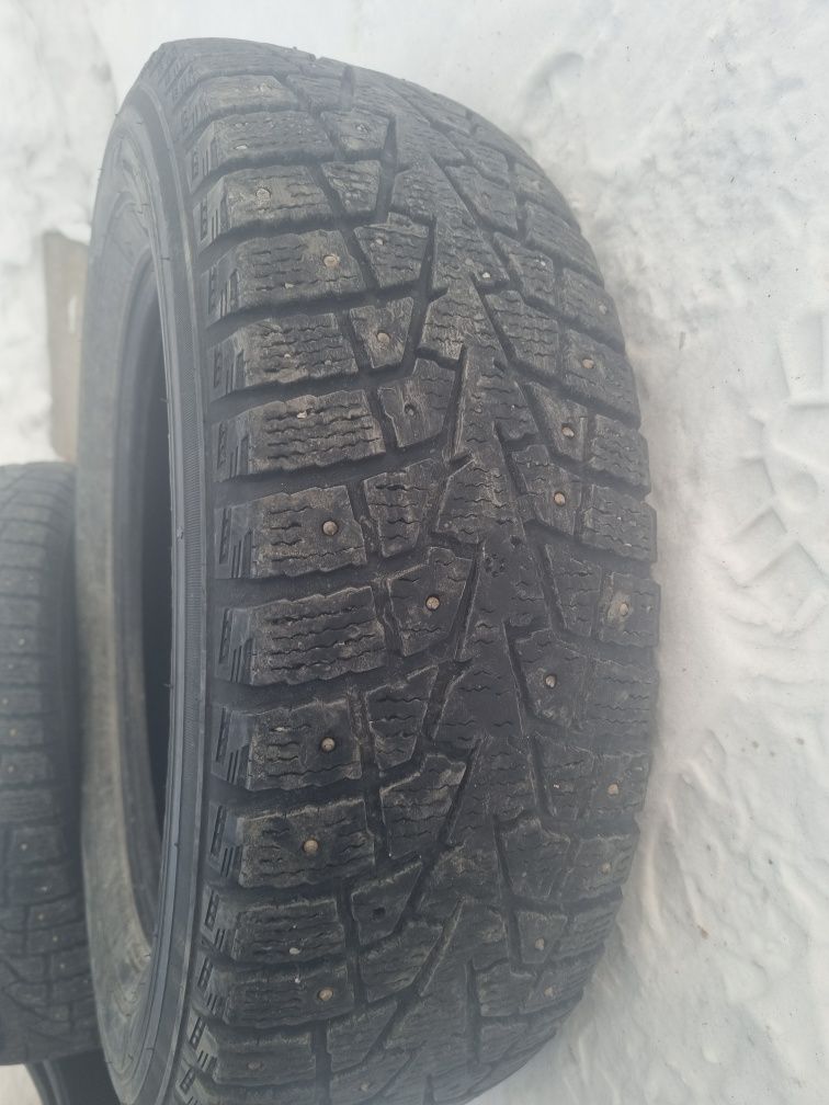 Продам зимние шины MAXXIS 225/65 R17