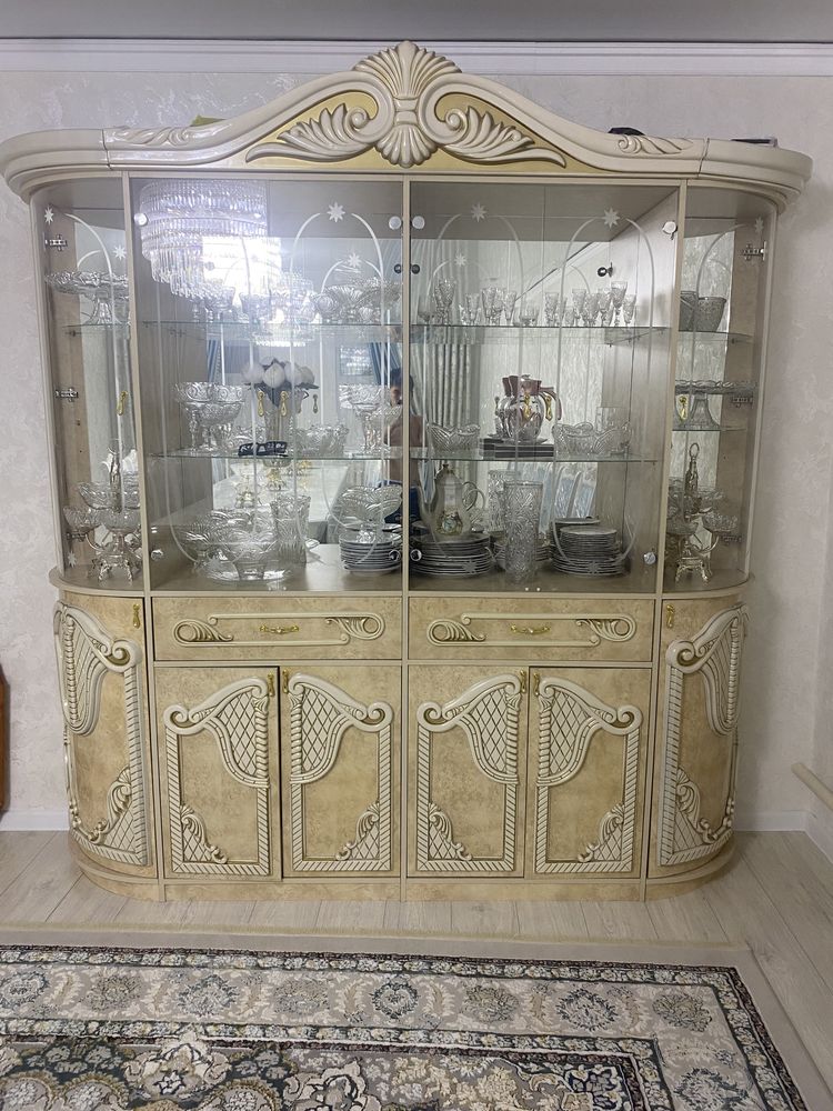Залға арналған сервант