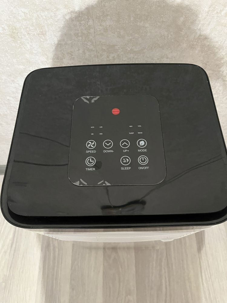 Продам Кондиционер TriTower SKY-1B белый (напольный)