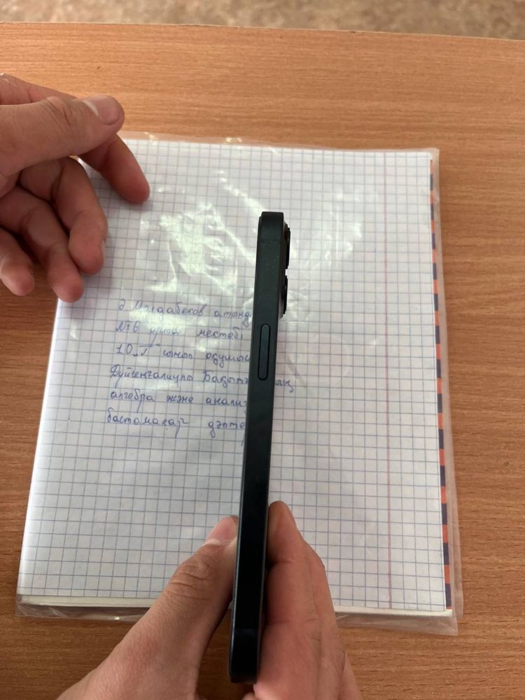 Айфон 13 срочно продам