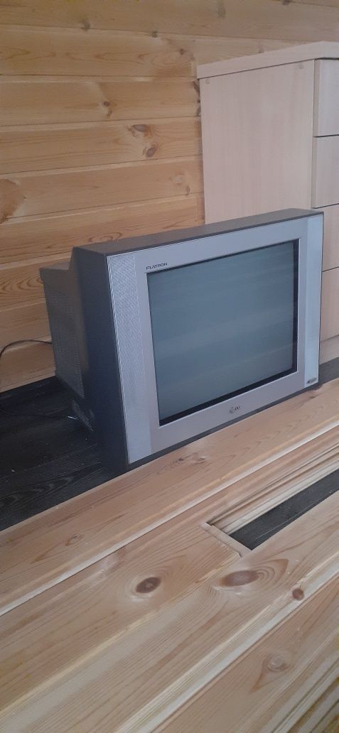 Продам телевизор LG