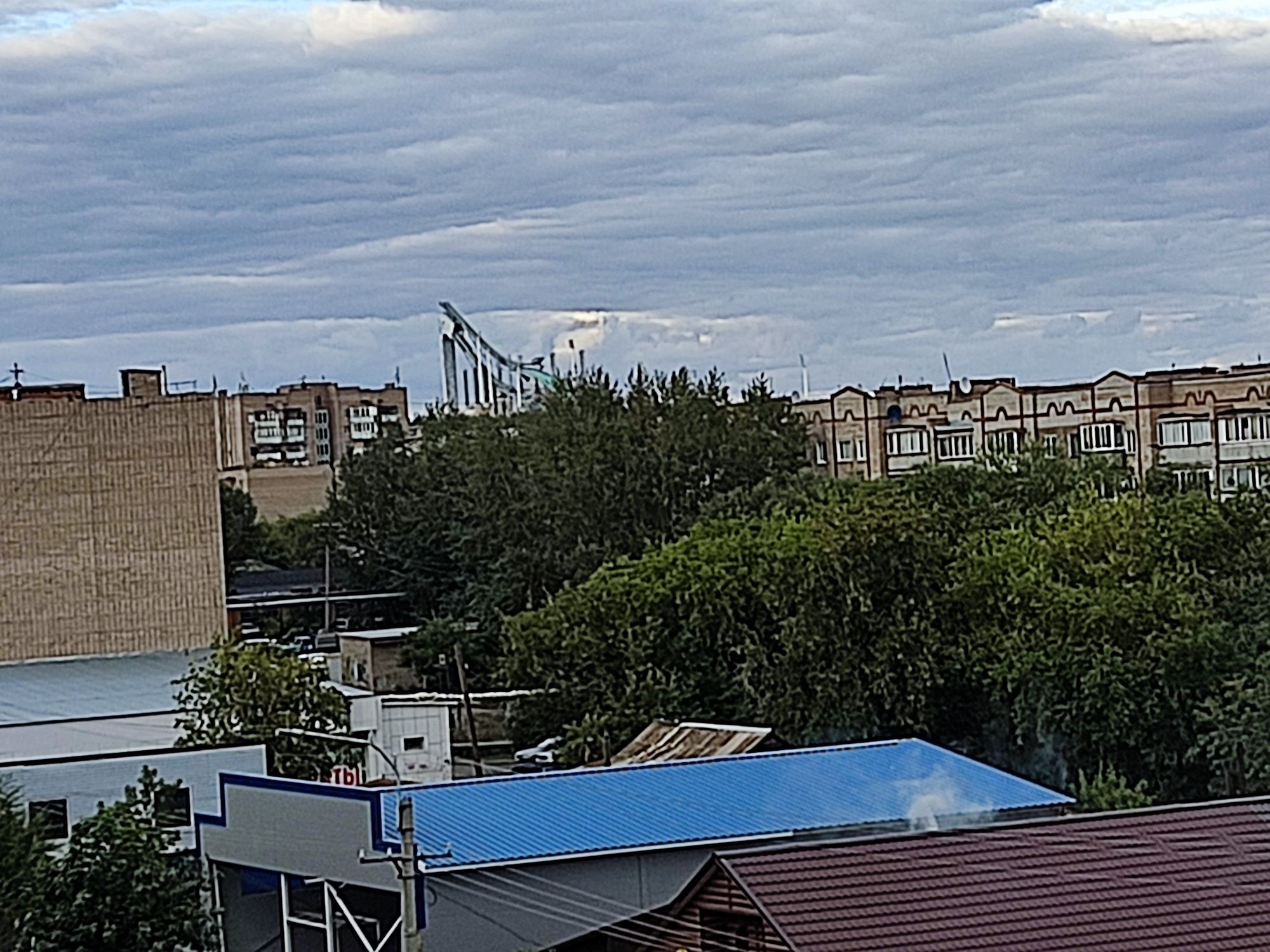 Сдам тёплую квартиру класса *VIP* в центре.