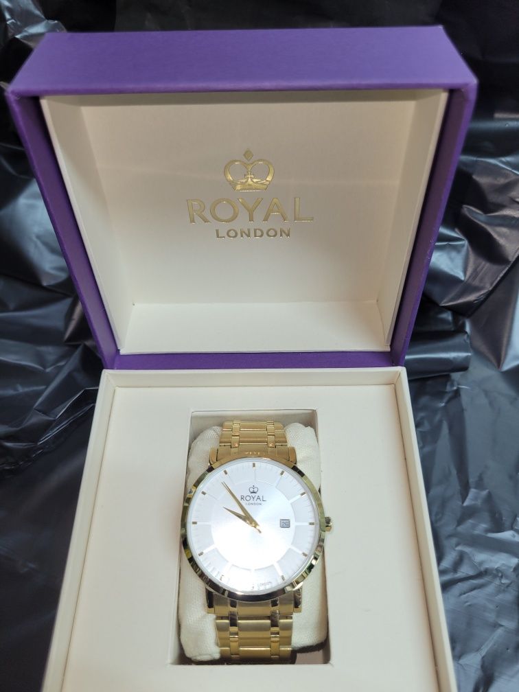 Часы Royal london