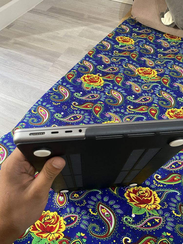 MACBOOK PRO 14. 2021