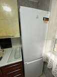 Продам холодильник indesit