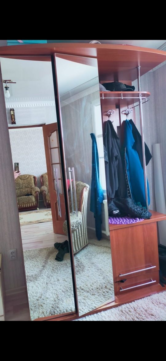 Продам мебель хорошом состояние
