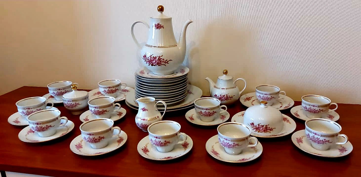 Продам фарфоровый сервиз на 12 персон, ГДР.