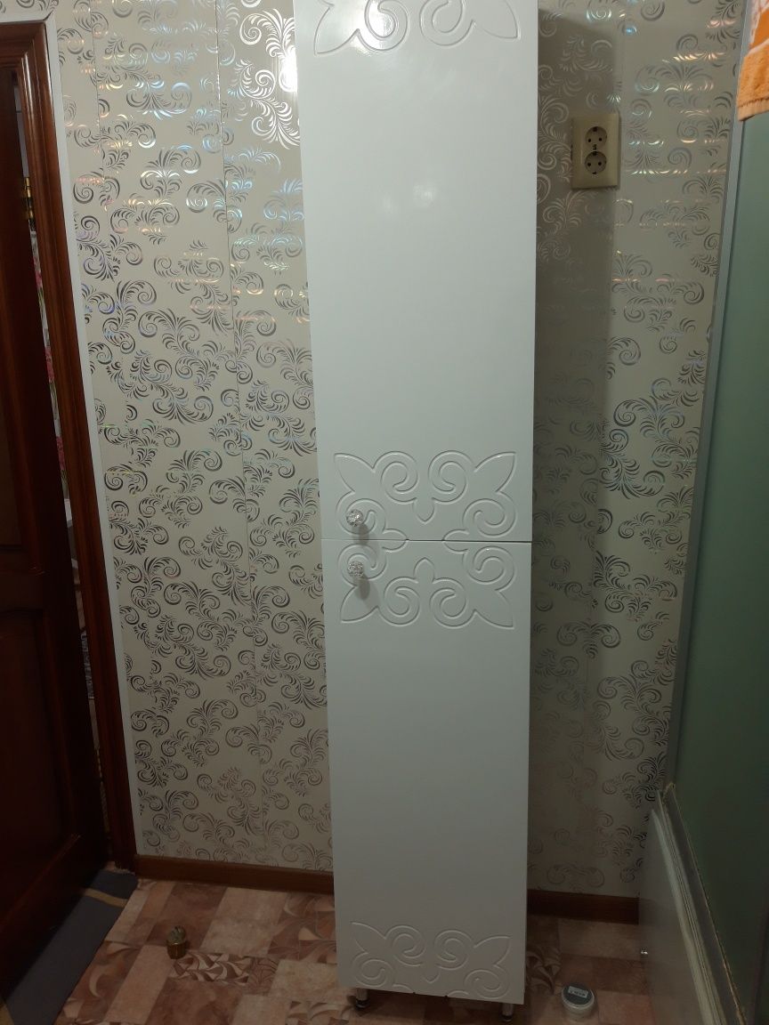 Продам шкаф для ванной комнаты