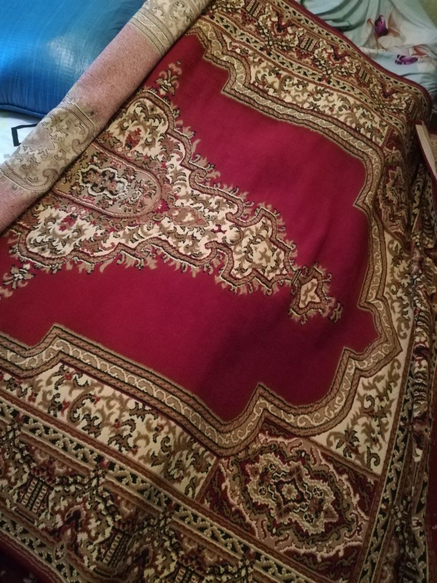 Продам ковёр 2×3