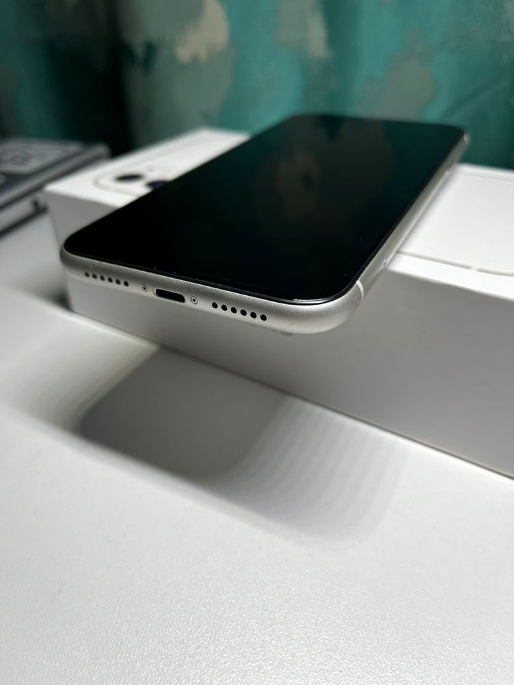 Iphone 11 память 128гб продам в отличном состоянии