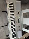 Продам синтезатор yamaha