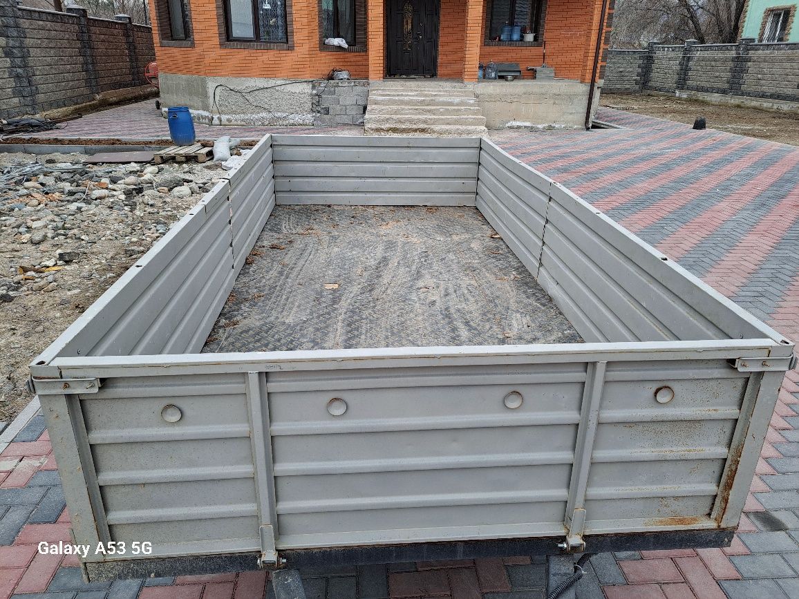 Прицеп бортовой двух остный
