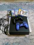 Playstation 4 с дополнительным джостиком и 5 игровых диска