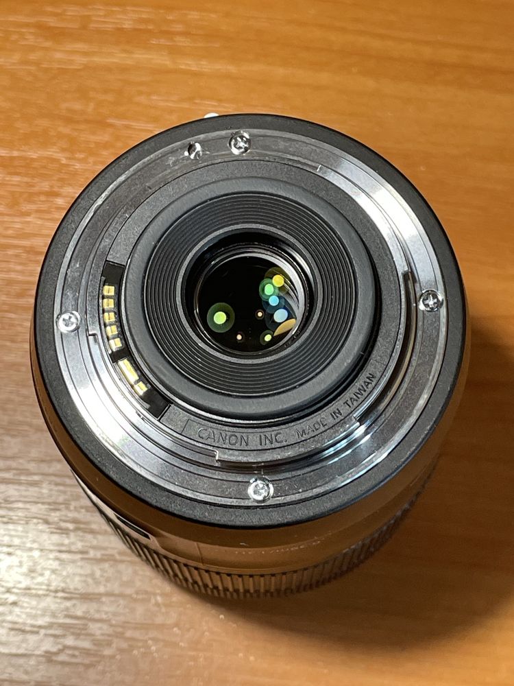 Canon EF-S 18-135 f/3.5-5.6 IS USM