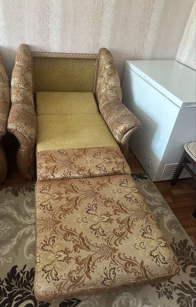 Продам диван с креслом