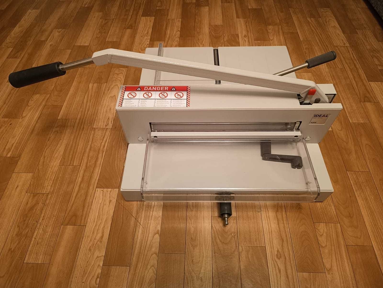 Продам Гильотину Ideal 4205