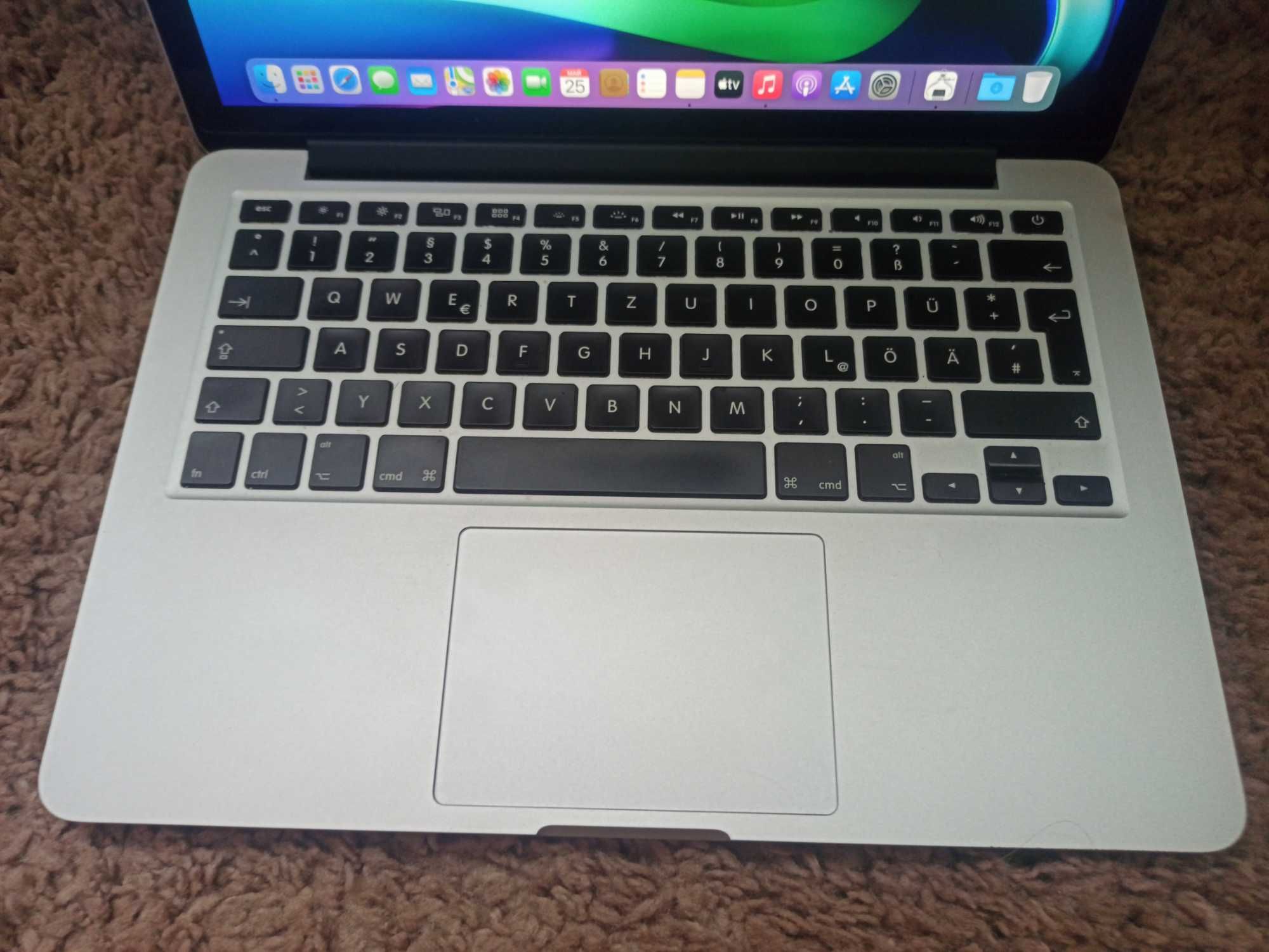 Apple MacBook Pro 13 Retina / 2014 / 8 GB / SSD 480 GB / 2560 x 1600