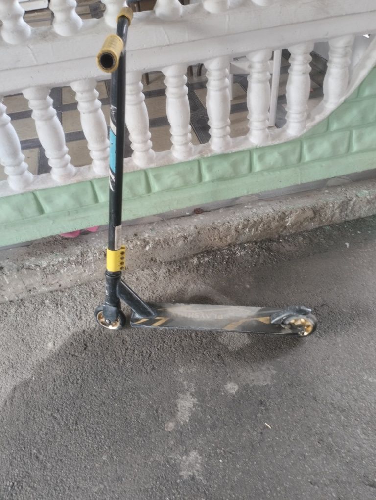 Продаю сомакат почти весь чорный