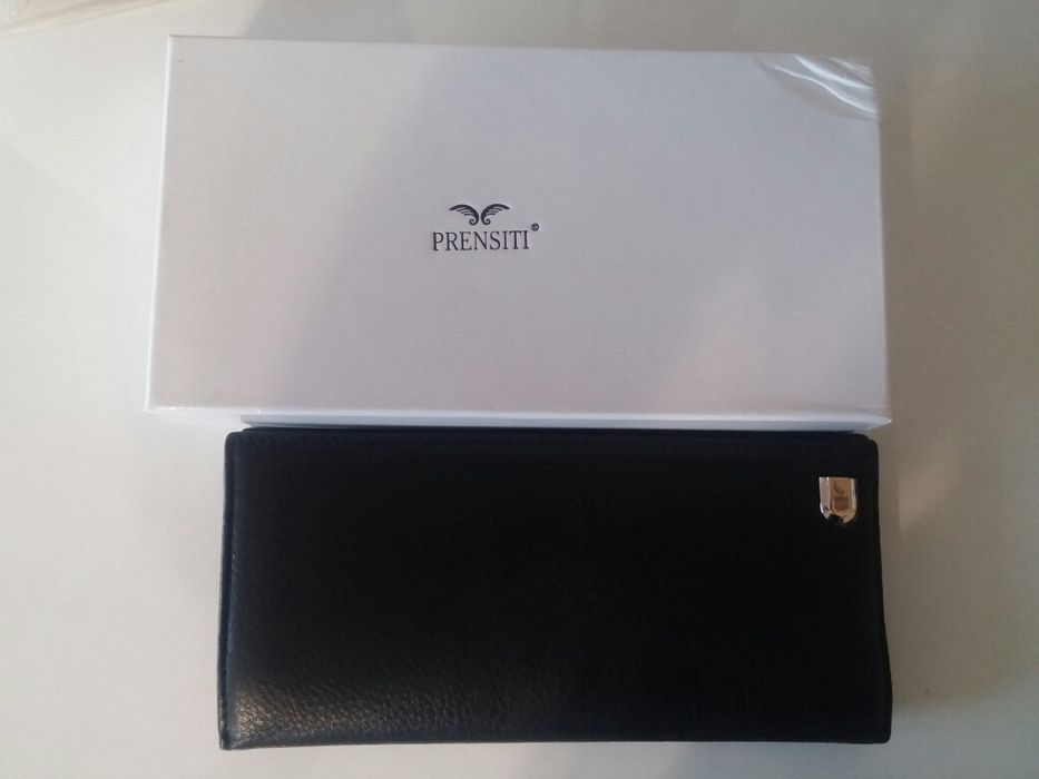 Продам кожанные валютницы Prensiti и Karya