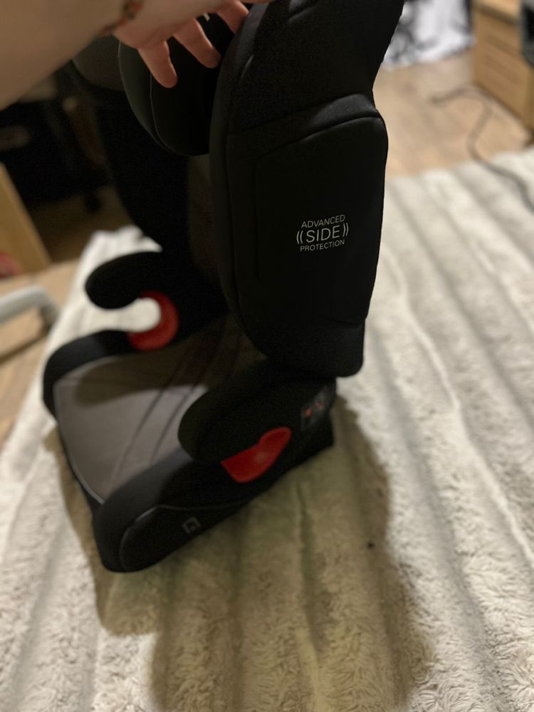 Продам детское кресло Recaro monza nova