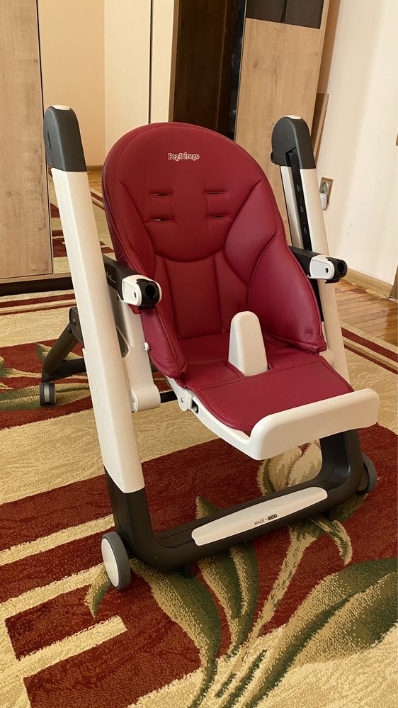 Peg-Perego Siesta Follow Me Berry пурпурный