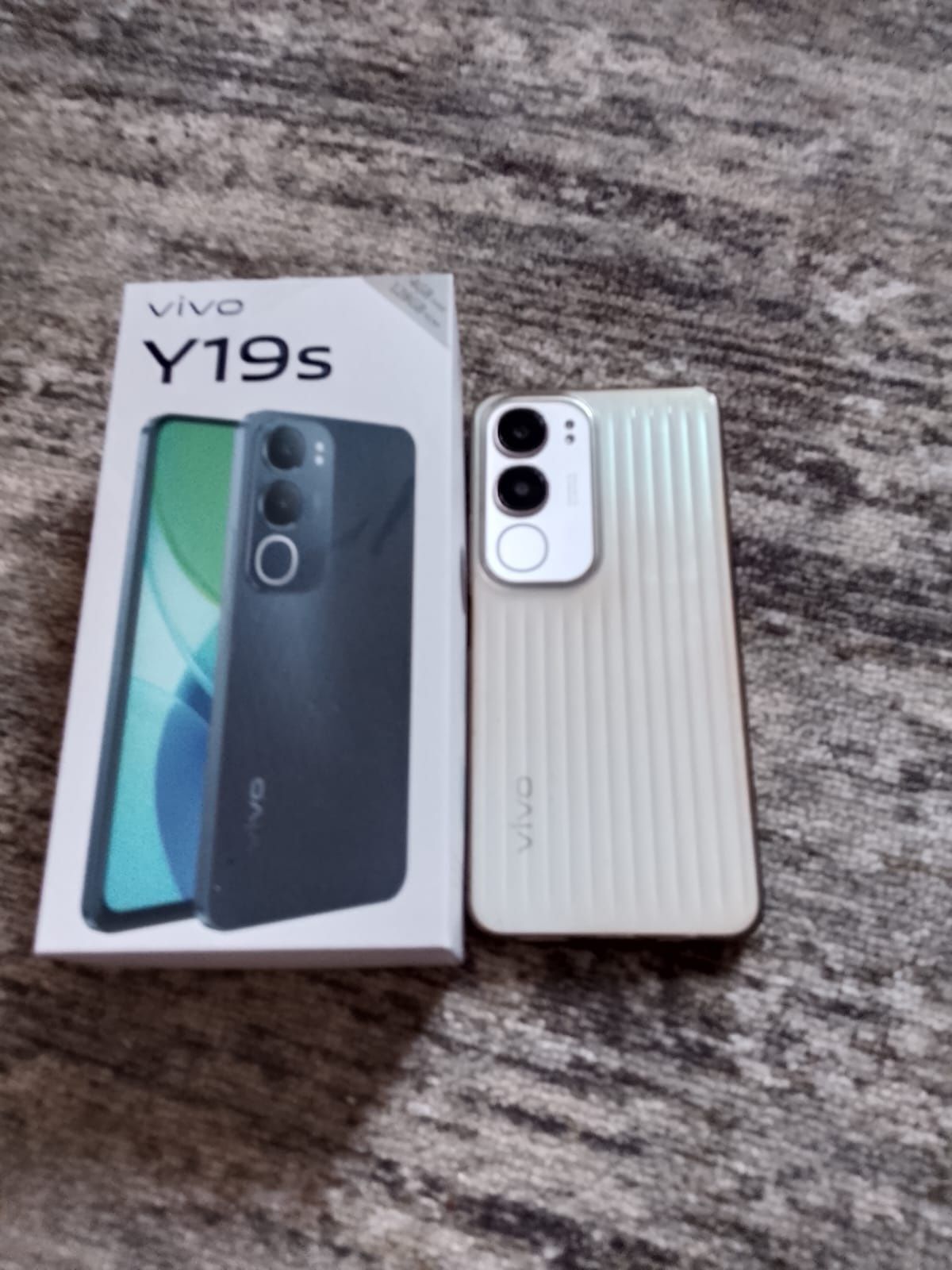 Vivo Y9s с гарантией