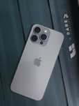 iphone 15 pro max 256 gb Батарея 100%