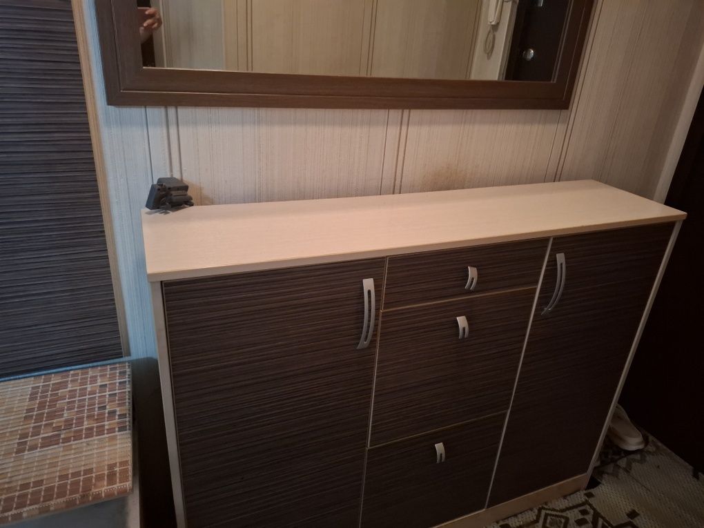 Мебель в прихожую в отличном. Состоянии