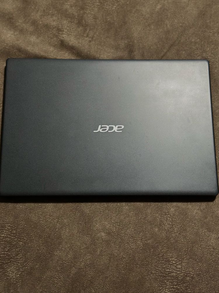 Ноутбук Acer  aspire 3