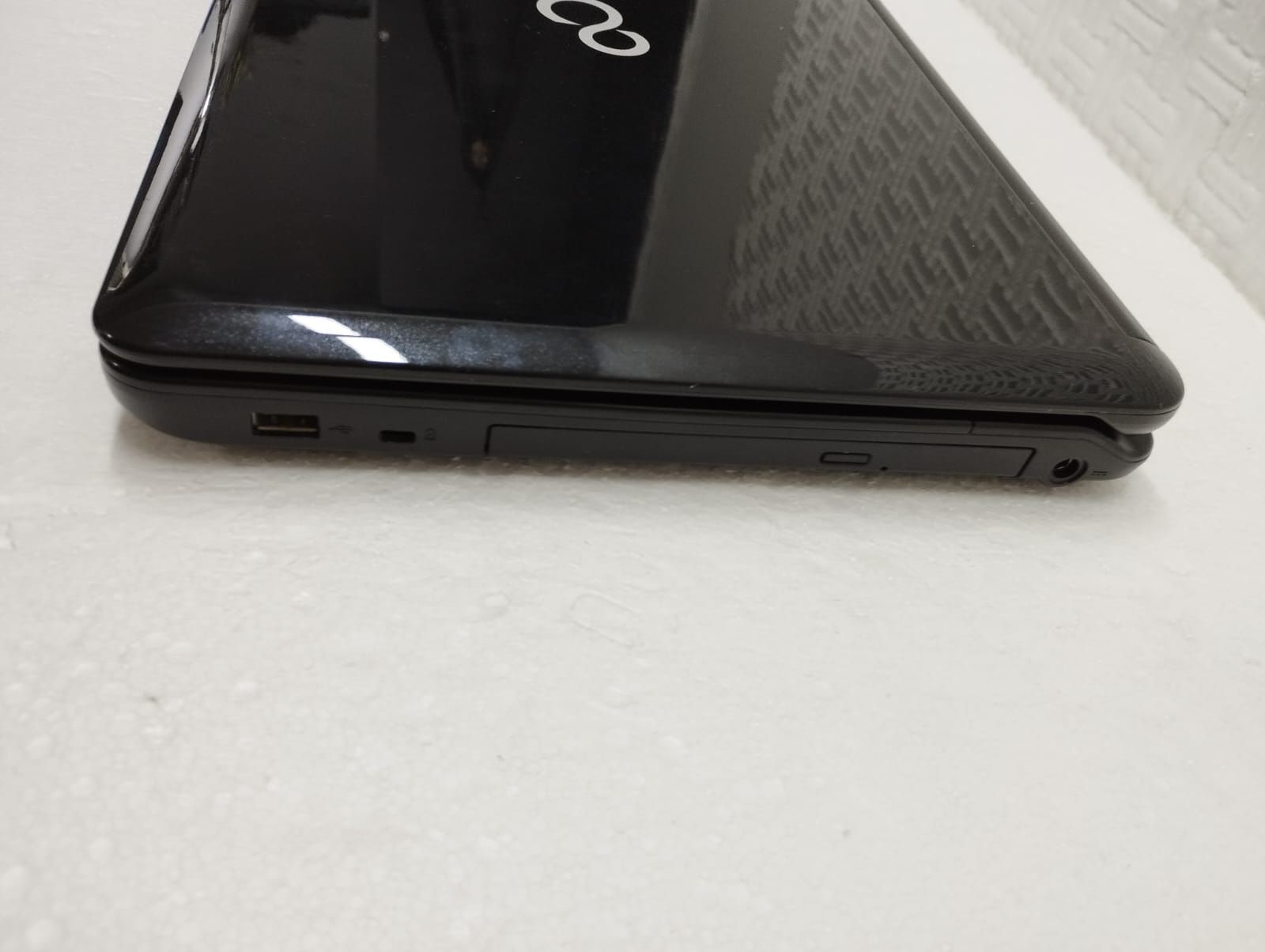 Ноутбук для работы Fujitsu Core i3/ОЗУ4Gb/SSD 120Gb +Win10 и Office 19
