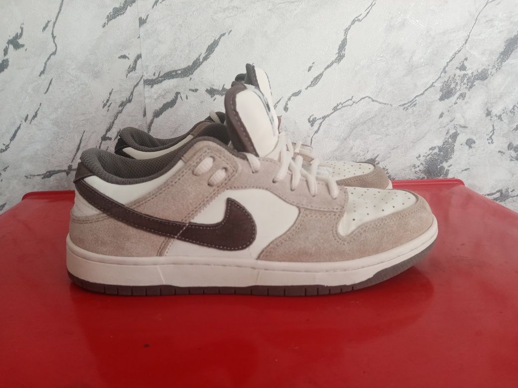 Спортивный кроссовка NIKE
