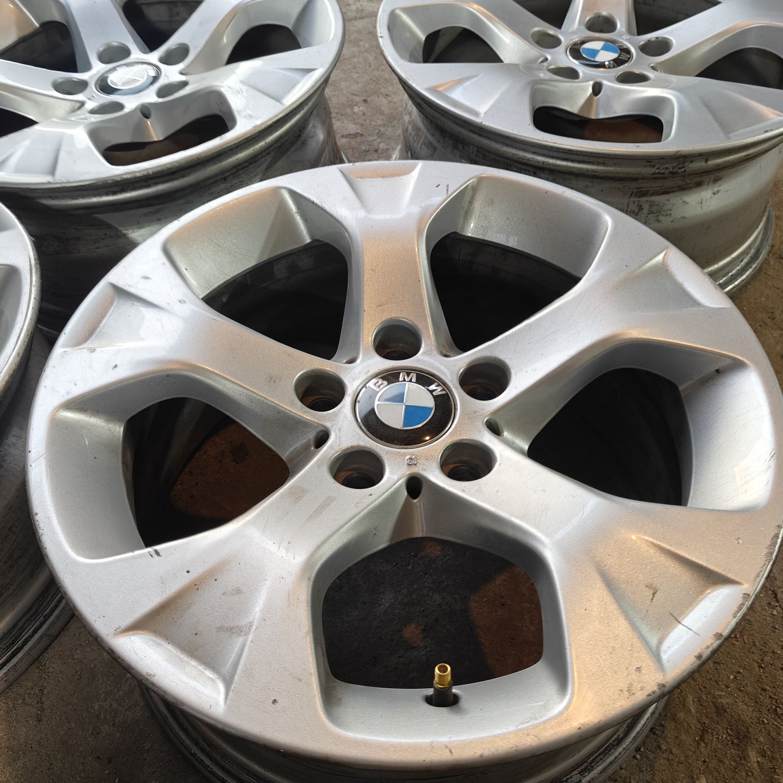 R17  PCD 5 *120 Комплект оригинальных легкосплавных дисков