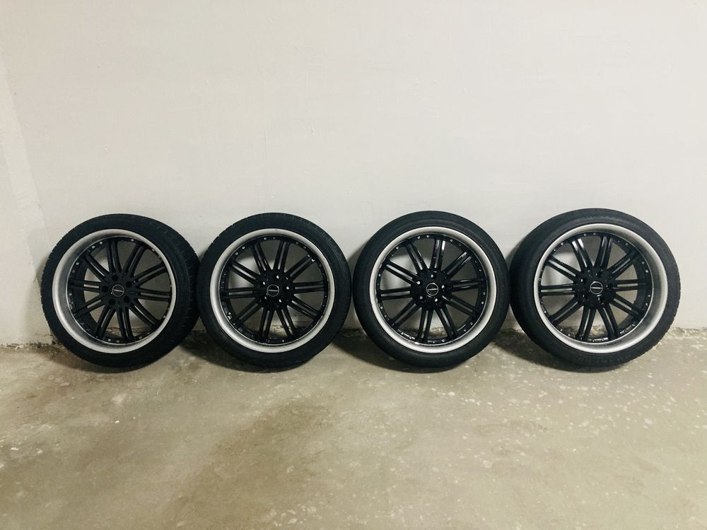 Комплект (4шт) колес VOSSEN PCD: 5x114,3 DIA: 67.1 ЕТ: 30 245/40/R20