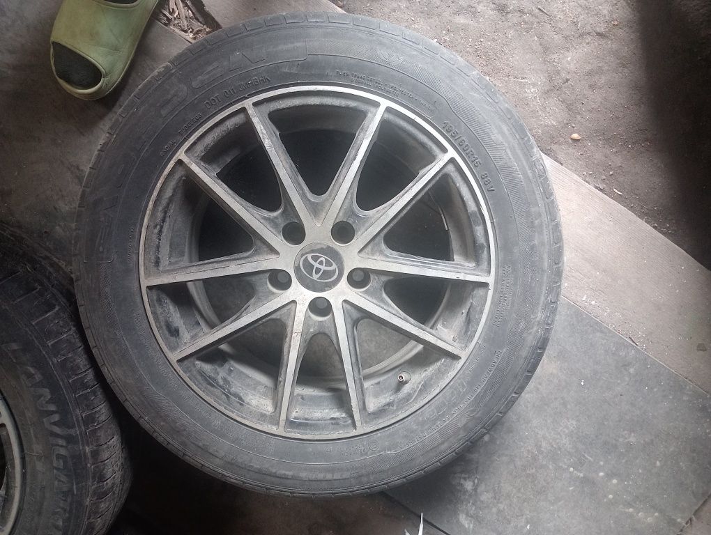 4 диска на R15 на тайота