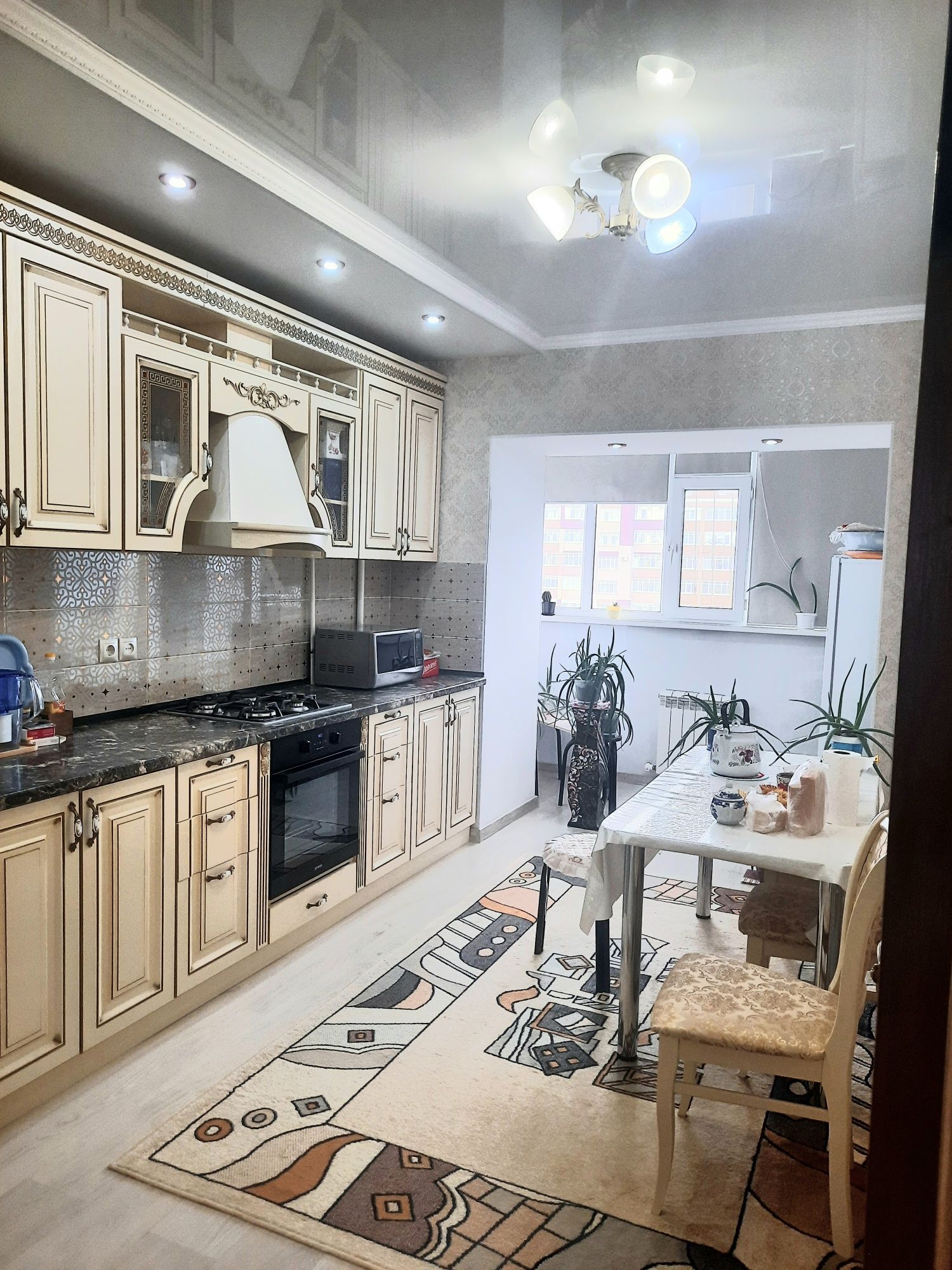 Продам 2хкомн.квартиру на Батыс2,  полностью мебелирована