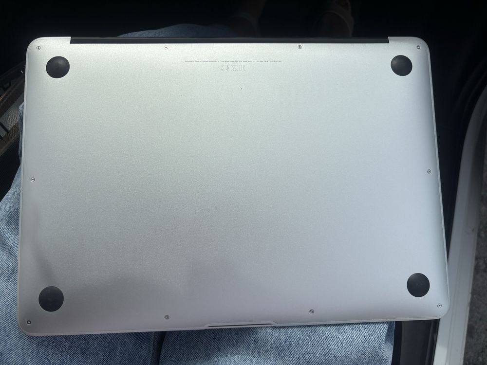 Mac book Air продам