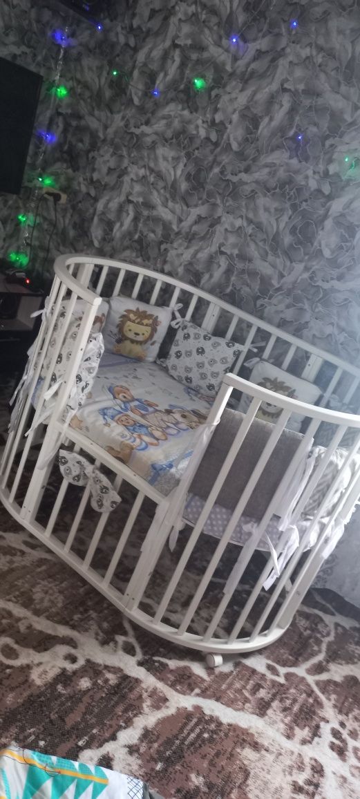 Продам кроватку детскую