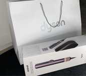 Dyson Airstrait01