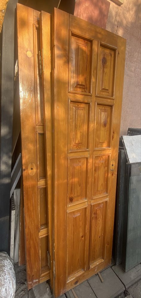 Деревянные двери без косяков