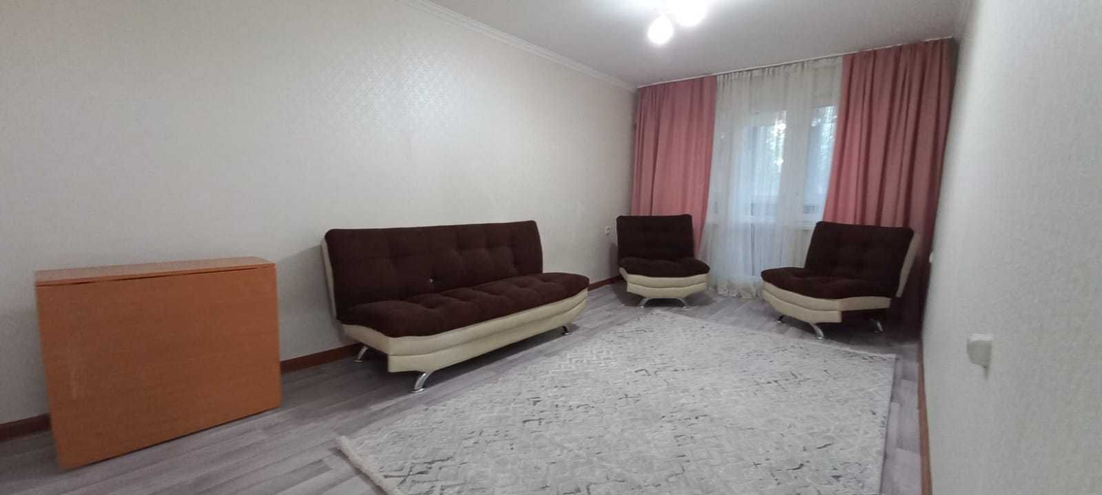 Продаётся 2 ком. квартира на Абая - Алтынсарина, мкр.8