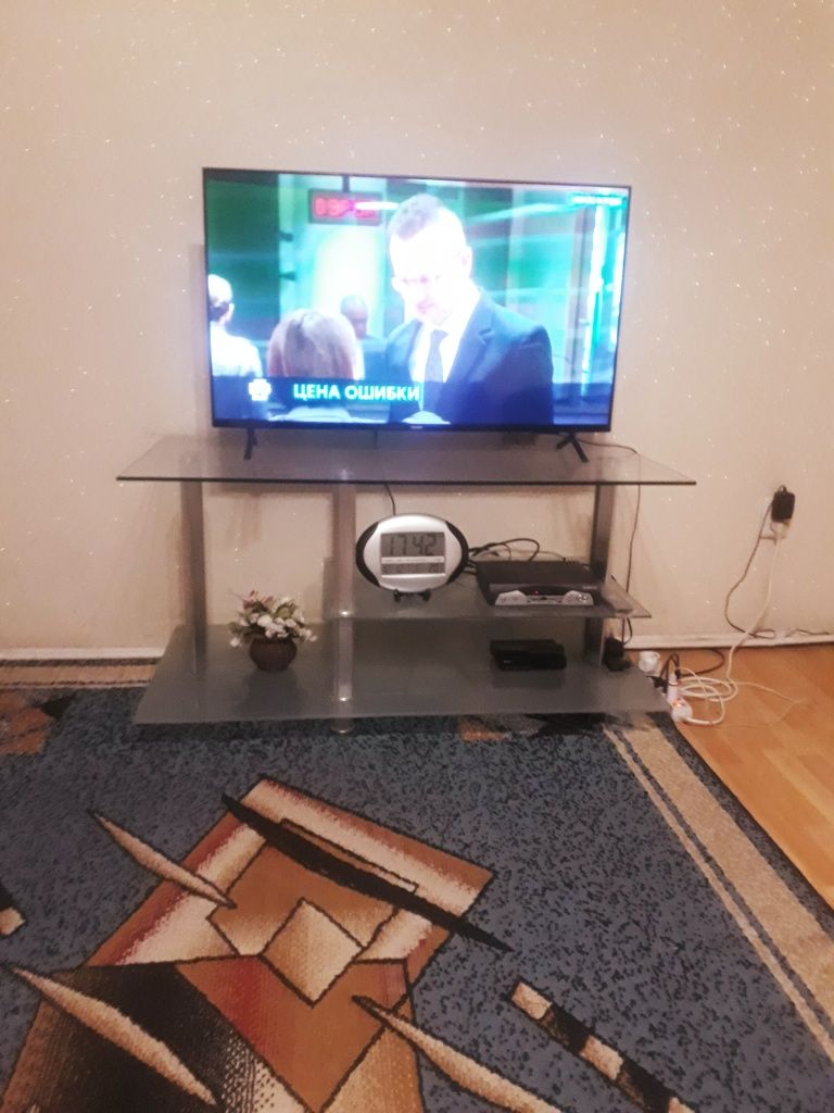 Стол стеклянный б/у