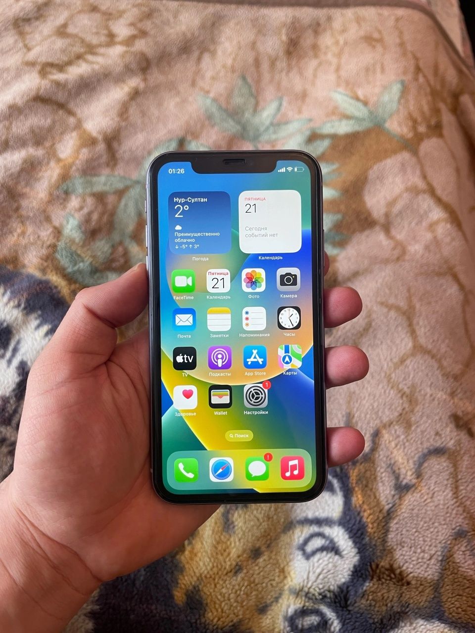 Айфон 11 64гб iPhone