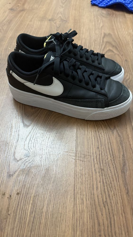 Nike blazer low platform