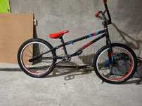 Продам велосипед BMX..