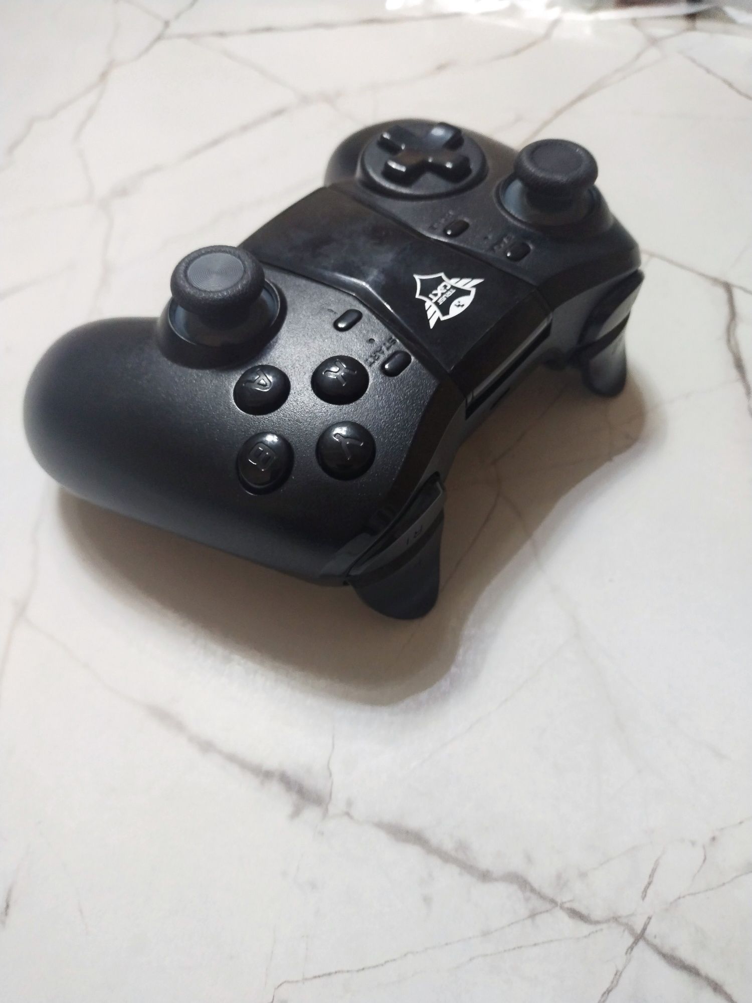 Беспроводной джойстик trust gxt 590